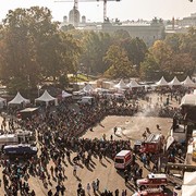W24 berichtet live vom Wiener Sicherheitsfest am Rathausplatz Wien