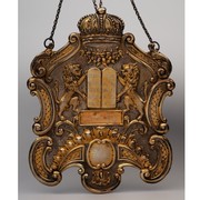 J&uuml;disches Museum Wien restituiert Tora-Schild aus Bad Erlach an Erben